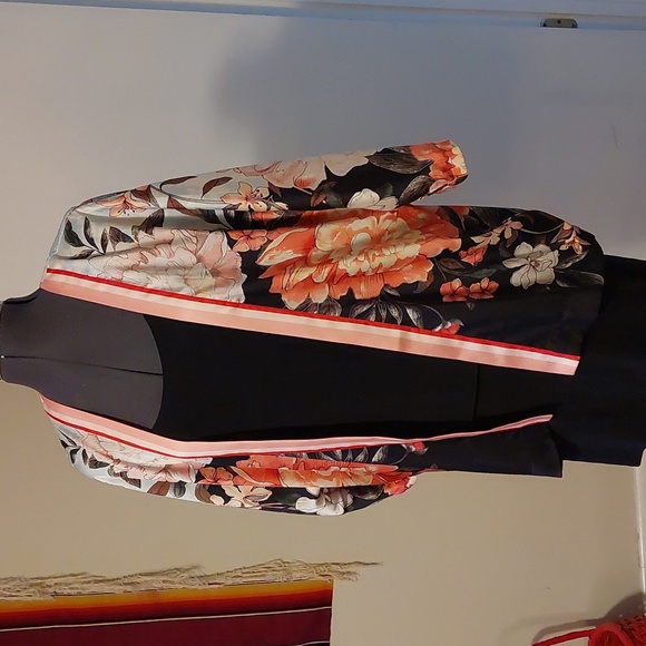 Chico's Tops - Satin kimono